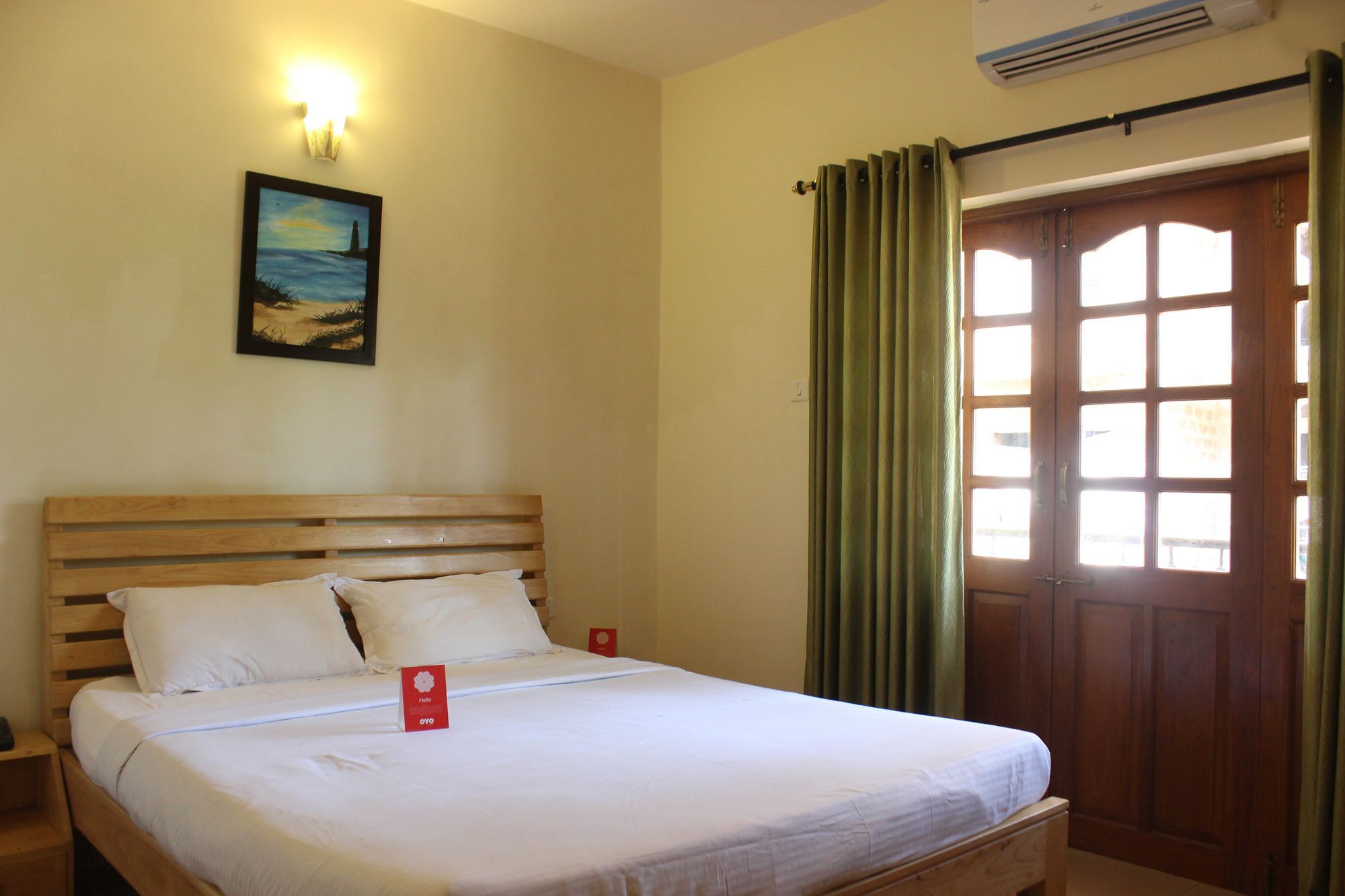 Oyo 7333 V Palms Hotel Candolim Exterior photo